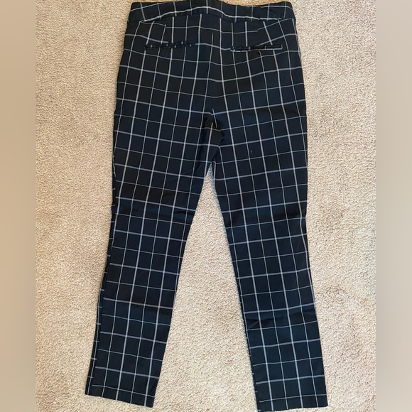 JUSTFAB Pull-On Ankle Pants - Picture 1 of 7